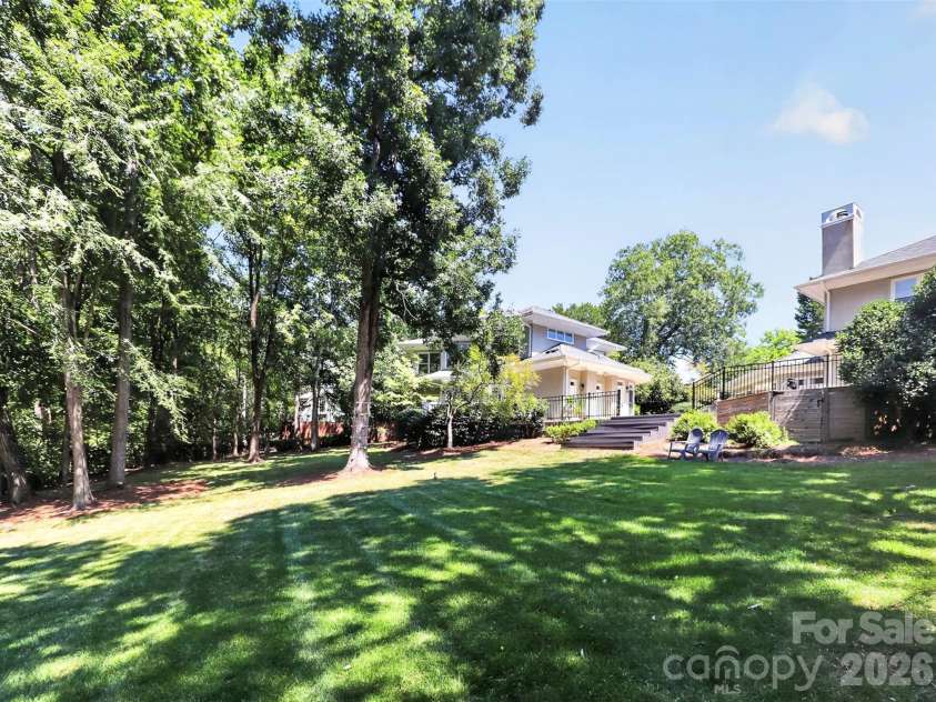 1901 Cortelyou Road, Charlotte, NC 28211.  MLS# CAR4421734, YatesRealty ID 54400. 