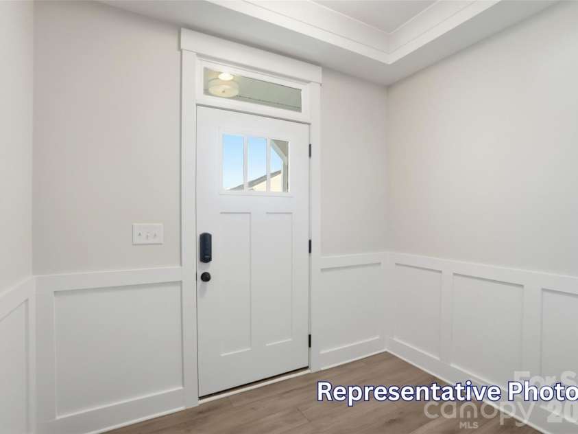 410 Blythe Townhome Lane, Waxhaw, NC 28173.  MLS# CAR4414936, YatesRealty ID 54401. Entryway