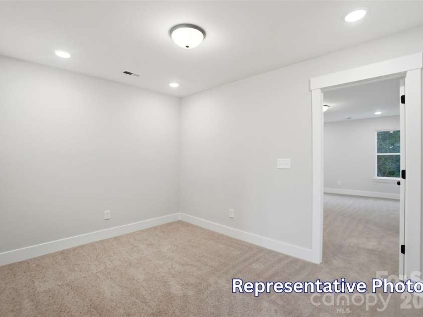 410 Blythe Townhome Lane, Waxhaw, NC 28173.  MLS# CAR4414936, YatesRealty ID 54401. Loft