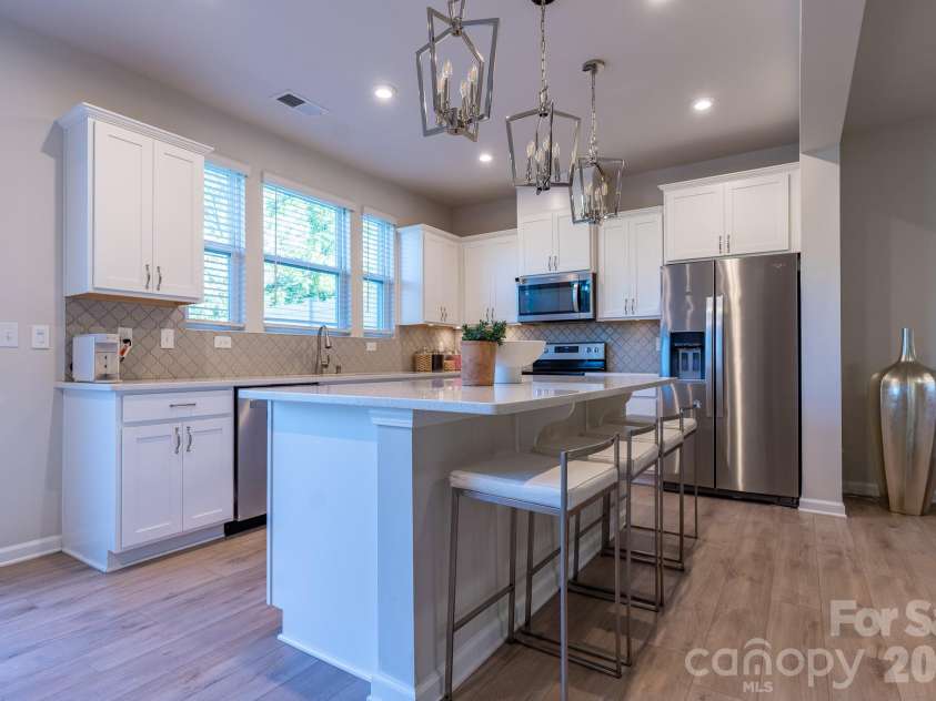 9238 Northfield Crossing Drive, Charlotte, NC 28269.  MLS# CAR4428650, YatesRealty ID 54403. 