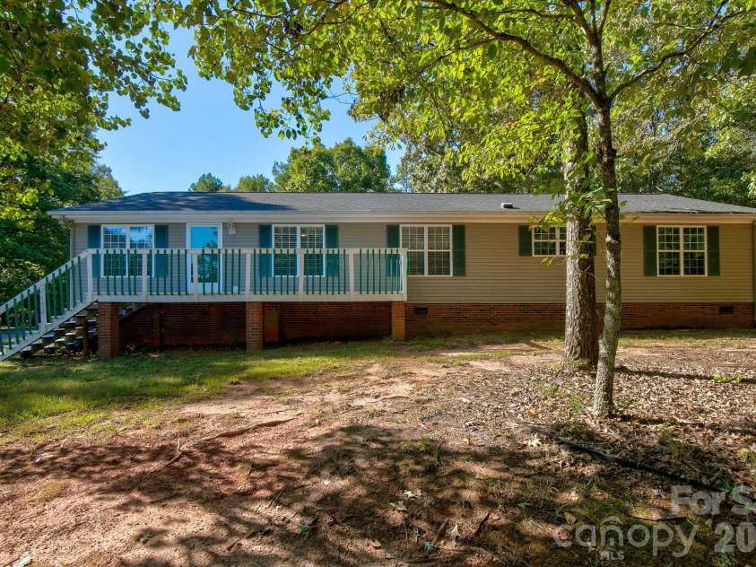 2682 Boxcar Road, Lancaster, SC 29720.  MLS# CAR4430693, YatesRealty ID 54404. 