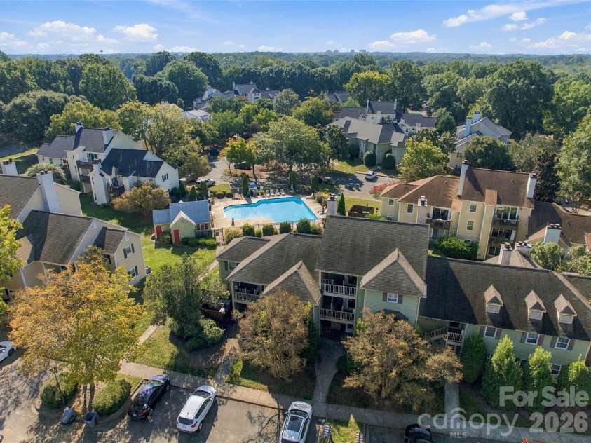 762 Marsh Road, Charlotte, NC 28209.  MLS# CAR4340120, YatesRealty ID 54407. Enjoy easy access to the Hunter’s Run community pool, just steps from home