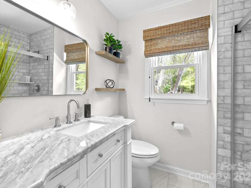 9319 Harps Mill Court, Charlotte, NC 28270.  MLS# CAR4244091, YatesRealty ID 5441. Fully renovated primary suite
