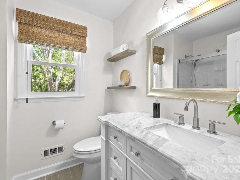 9319 Harps Mill Court, Charlotte, NC 28270.  MLS# CAR4244091, YatesRealty ID 5441. Fully renovated secondary bathroom