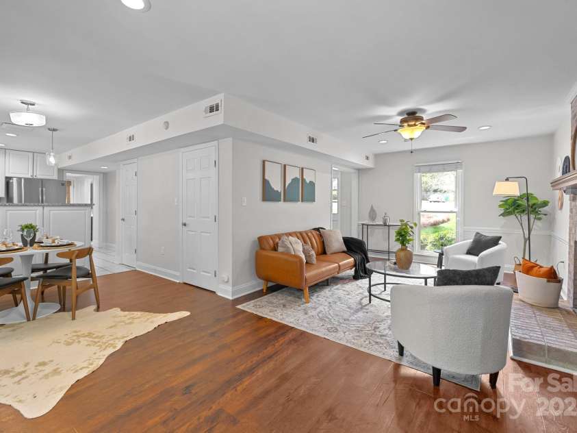 9319 Harps Mill Court, Charlotte, NC 28270.  MLS# CAR4244091, YatesRealty ID 5441. Open Floor Plan