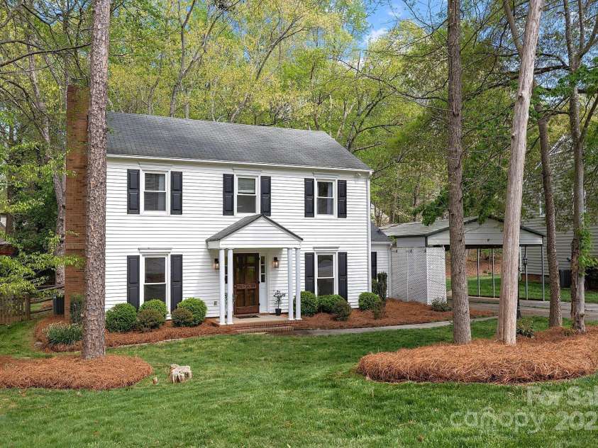 9319 Harps Mill Court, Charlotte, NC 28270.  MLS# CAR4244091, YatesRealty ID 5441. Sardis Woods Home