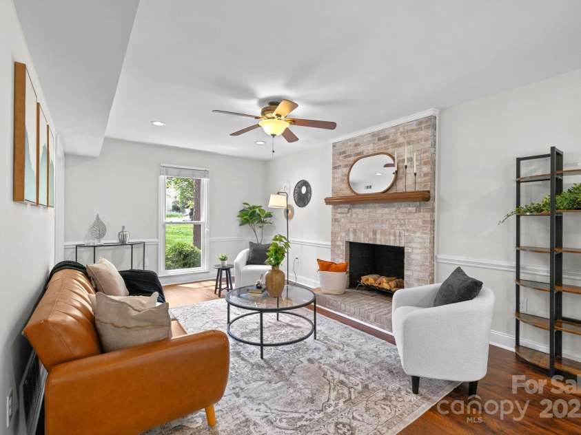 9319 Harps Mill Court, Charlotte, NC 28270.  MLS# CAR4244091, YatesRealty ID 5441. Spacious living room