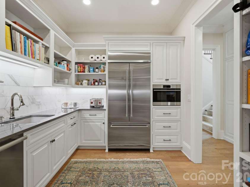 6010 Hathaway Lane, Waxhaw, NC 28173.  MLS# CAR4427935, YatesRealty ID 54410. 