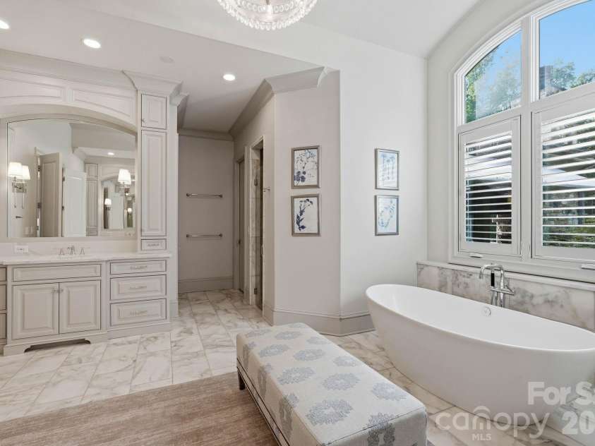 6010 Hathaway Lane, Waxhaw, NC 28173.  MLS# CAR4427935, YatesRealty ID 54410. 