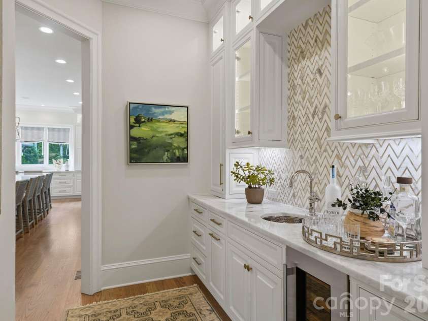 6010 Hathaway Lane, Waxhaw, NC 28173.  MLS# CAR4427935, YatesRealty ID 54410. 