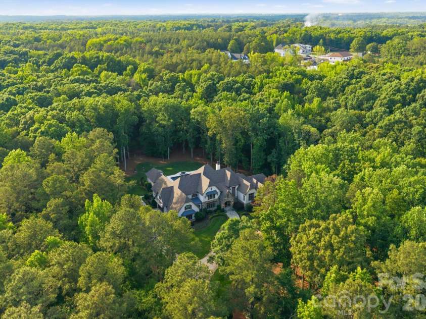 6010 Hathaway Lane, Waxhaw, NC 28173.  MLS# CAR4427935, YatesRealty ID 54410. 