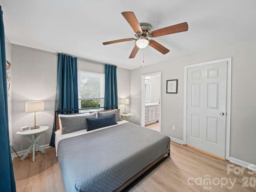 106 Brookridge Lane, Mooresville, NC 28117.  MLS# CAR4430331, YatesRealty ID 54411. 
