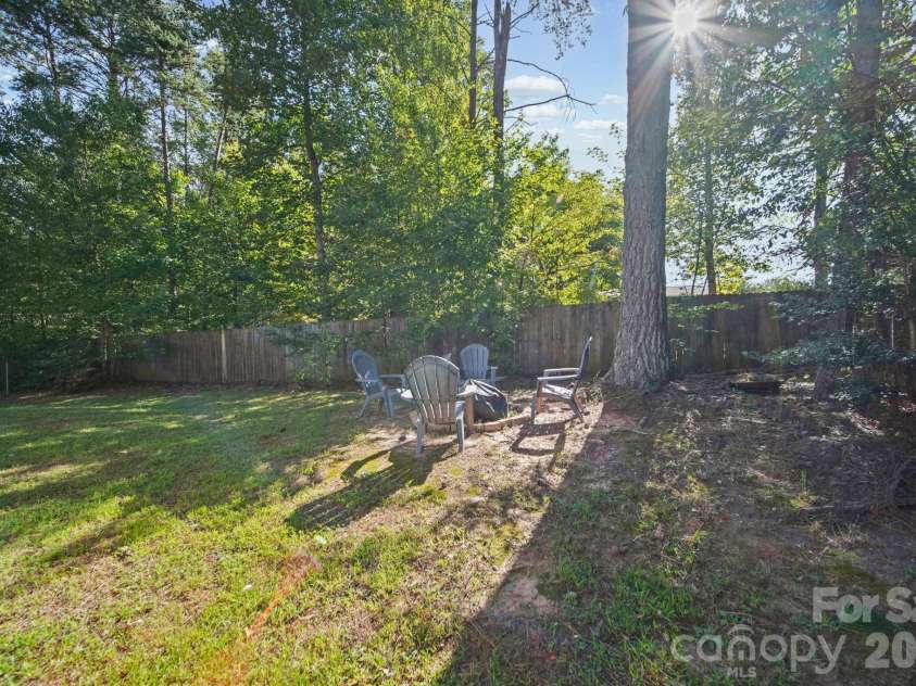 106 Brookridge Lane, Mooresville, NC 28117.  MLS# CAR4430331, YatesRealty ID 54411. 