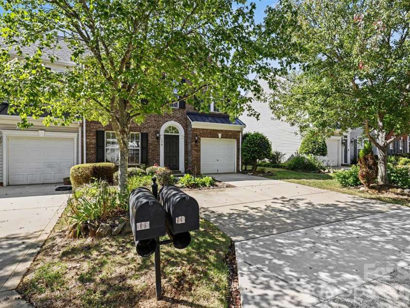 176 Snead Road, Fort Mill, SC 29715.  MLS# CAR4430217, YatesRealty ID 54412. 