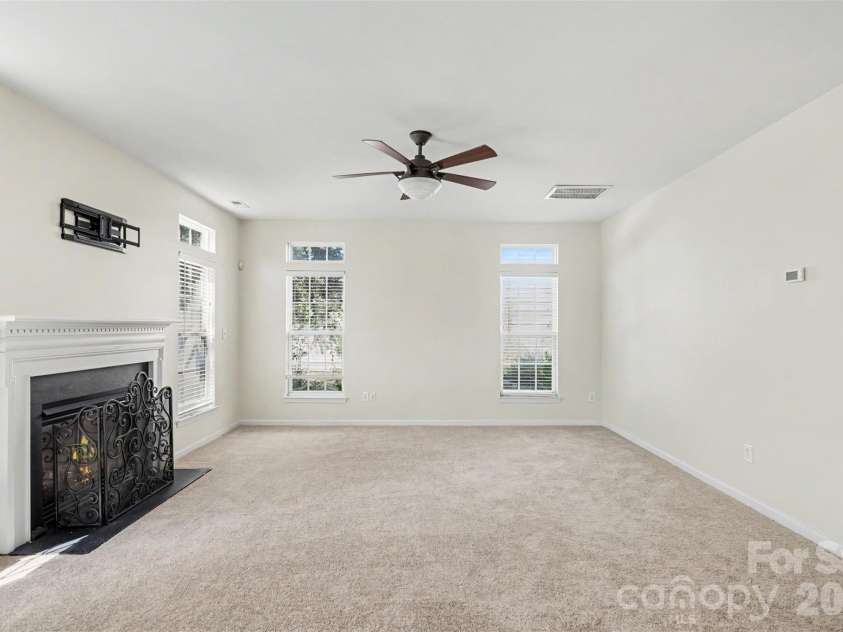 176 Snead Road, Fort Mill, SC 29715.  MLS# CAR4430217, YatesRealty ID 54412. 