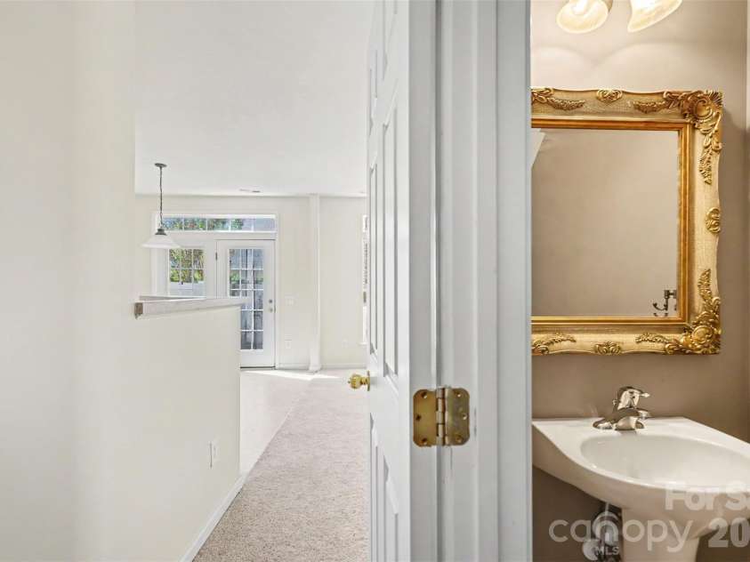 176 Snead Road, Fort Mill, SC 29715.  MLS# CAR4430217, YatesRealty ID 54412. 