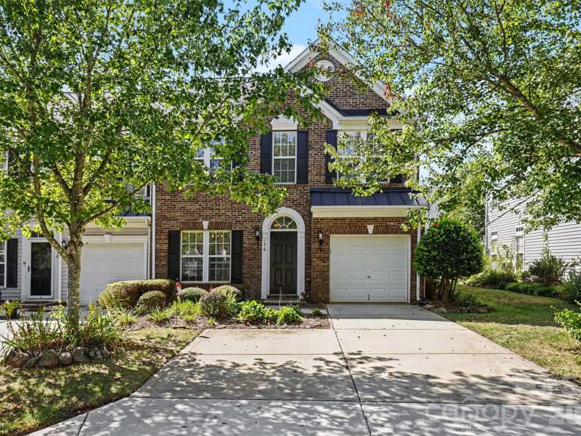 176 Snead Road, Fort Mill, SC 29715.  MLS# CAR4430217, YatesRealty ID 54412. 