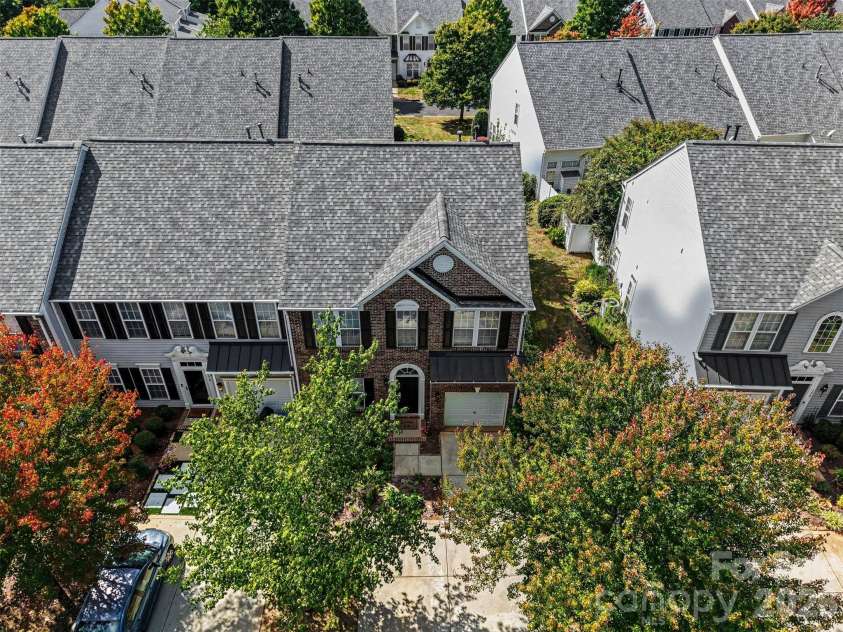 176 Snead Road, Fort Mill, SC 29715.  MLS# CAR4430217, YatesRealty ID 54412. 