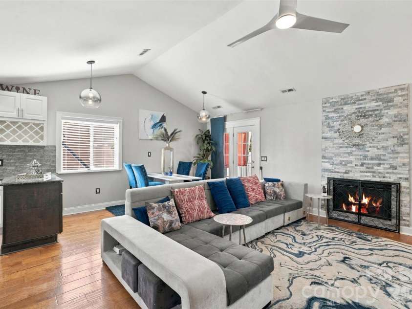 5728 Ebley Loop, Charlotte, NC 28227.  MLS# CAR4430719, YatesRealty ID 54413. 