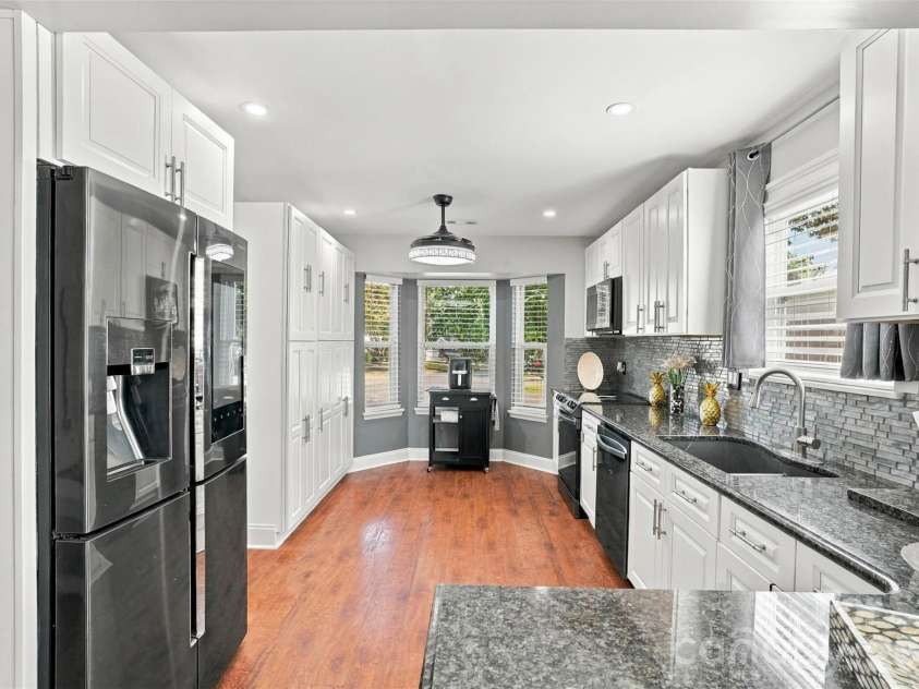 5728 Ebley Loop, Charlotte, NC 28227.  MLS# CAR4430719, YatesRealty ID 54413. 