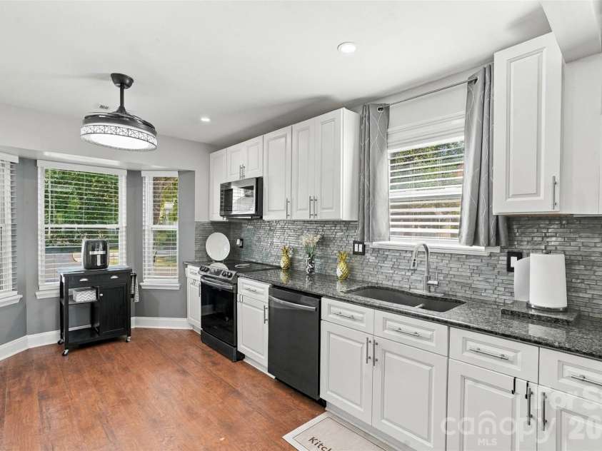 5728 Ebley Loop, Charlotte, NC 28227.  MLS# CAR4430719, YatesRealty ID 54413. 