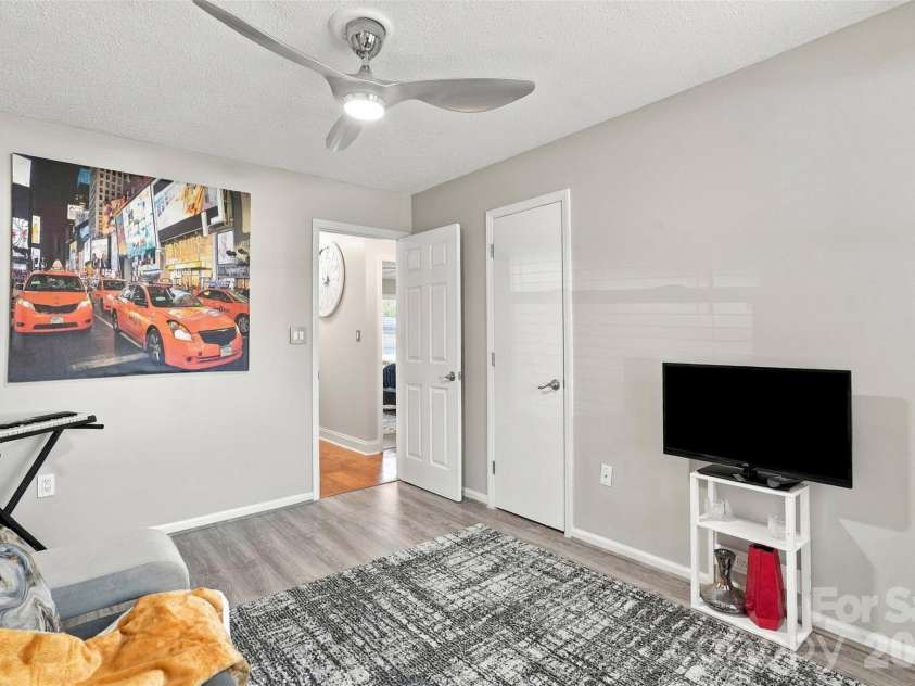 5728 Ebley Loop, Charlotte, NC 28227.  MLS# CAR4430719, YatesRealty ID 54413. 