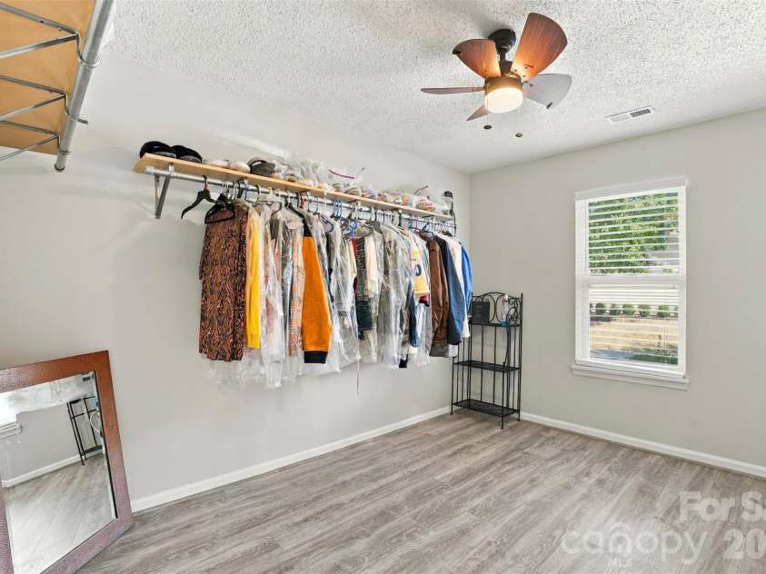 5728 Ebley Loop, Charlotte, NC 28227.  MLS# CAR4430719, YatesRealty ID 54413. 