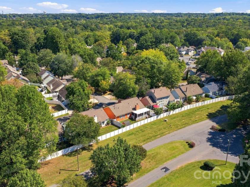 5728 Ebley Loop, Charlotte, NC 28227.  MLS# CAR4430719, YatesRealty ID 54413. 