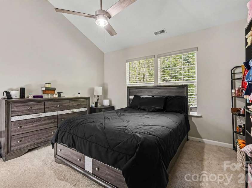 633 Ashford Street, Chester, SC 29706.  MLS# CAR4430424, YatesRealty ID 54414. 