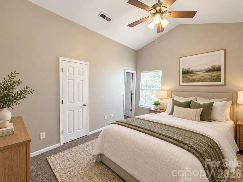 5430 Peachwood Drive, Charlotte, NC 28216.  MLS# CAR4429277, YatesRealty ID 54415. 