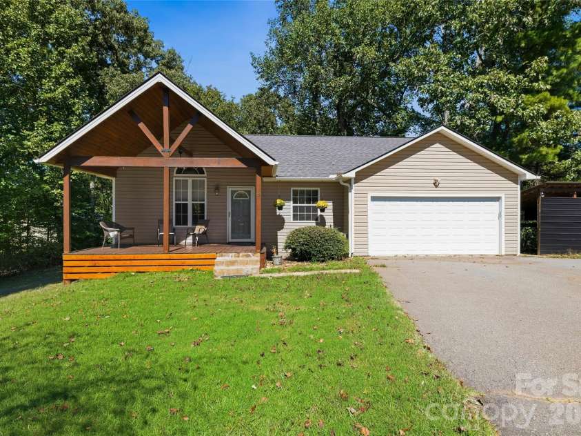 8 Maltese Lane, Weaverville, NC 28787.  MLS# CAR4430513, YatesRealty ID 54416. 