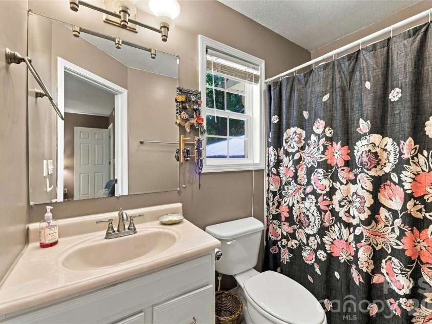 8 Maltese Lane, Weaverville, NC 28787.  MLS# CAR4430513, YatesRealty ID 54416. Primary bathroom