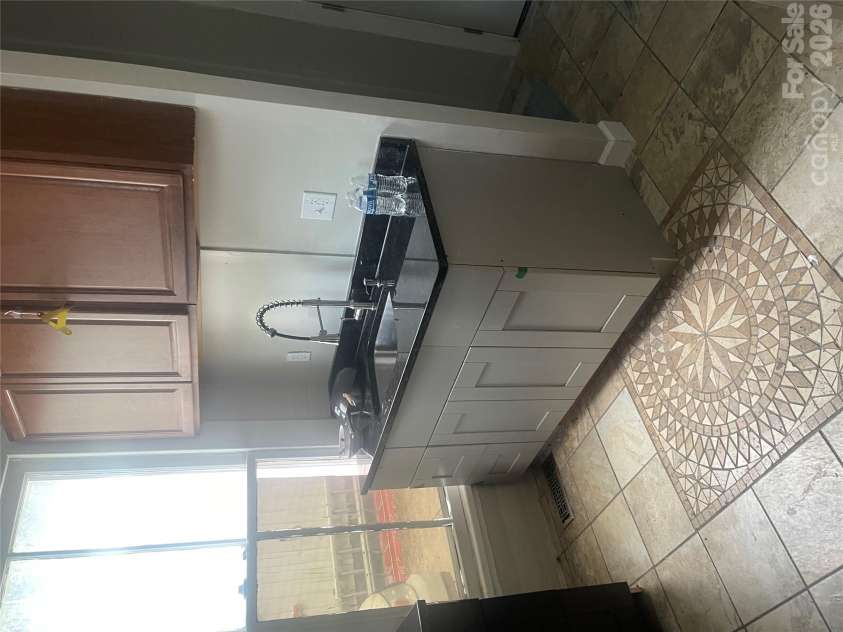 334 Davie Avenue, Statesville, NC 28677.  MLS# CAR4430351, YatesRealty ID 54417. 