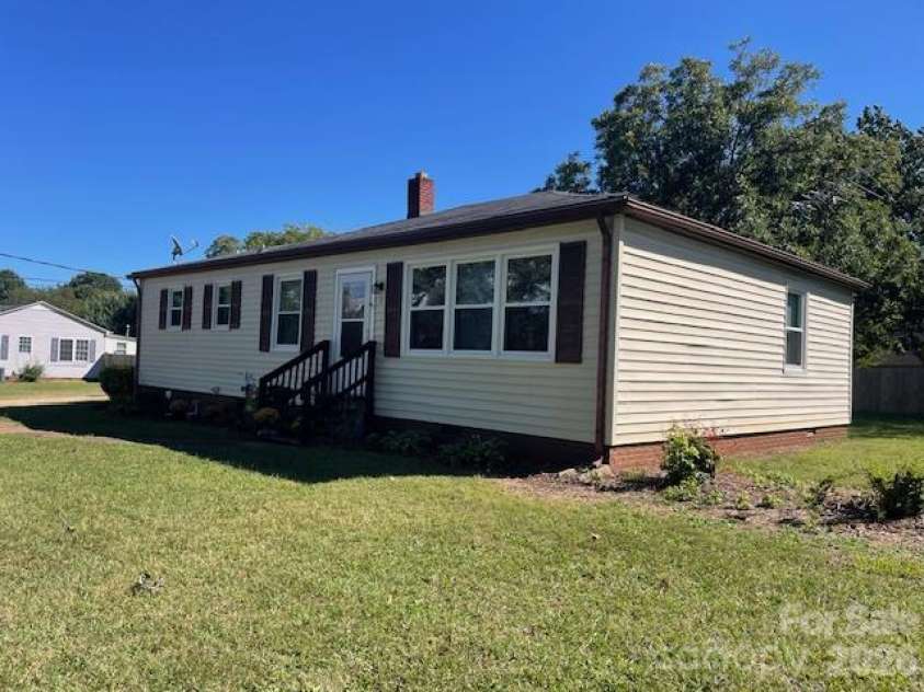 417 Gold Hill Drive, Salisbury, NC 28146.  MLS# CAR4430781, YatesRealty ID 54418. Front view left side