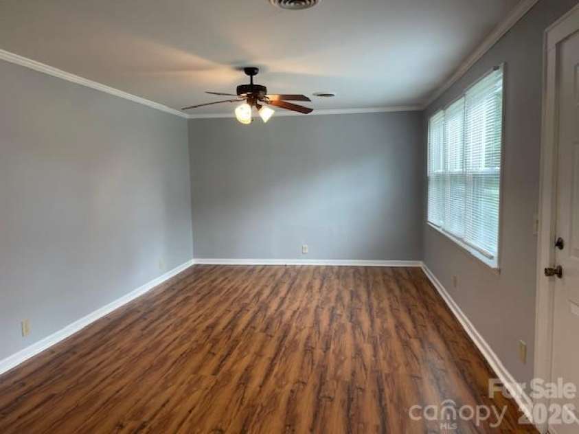 417 Gold Hill Drive, Salisbury, NC 28146.  MLS# CAR4430781, YatesRealty ID 54418. Living room