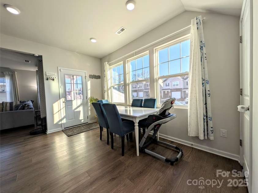 12712 Wandering Brook Drive, Charlotte, NC 28273.  MLS# CAR4220189, YatesRealty ID 5442. 