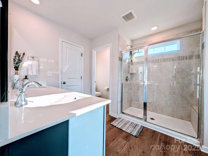 12712 Wandering Brook Drive, Charlotte, NC 28273.  MLS# CAR4220189, YatesRealty ID 5442. 