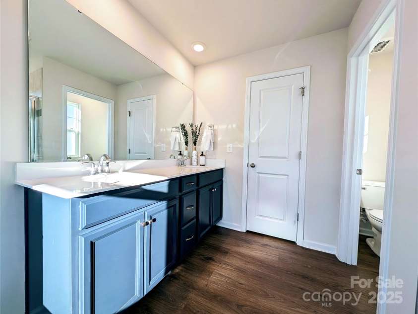 12712 Wandering Brook Drive, Charlotte, NC 28273.  MLS# CAR4220189, YatesRealty ID 5442. 