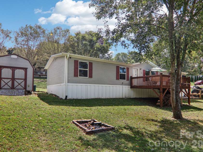 4 Sweet Birch Drive, Alexander, NC 28701.  MLS# CAR4358459, YatesRealty ID 5442. 