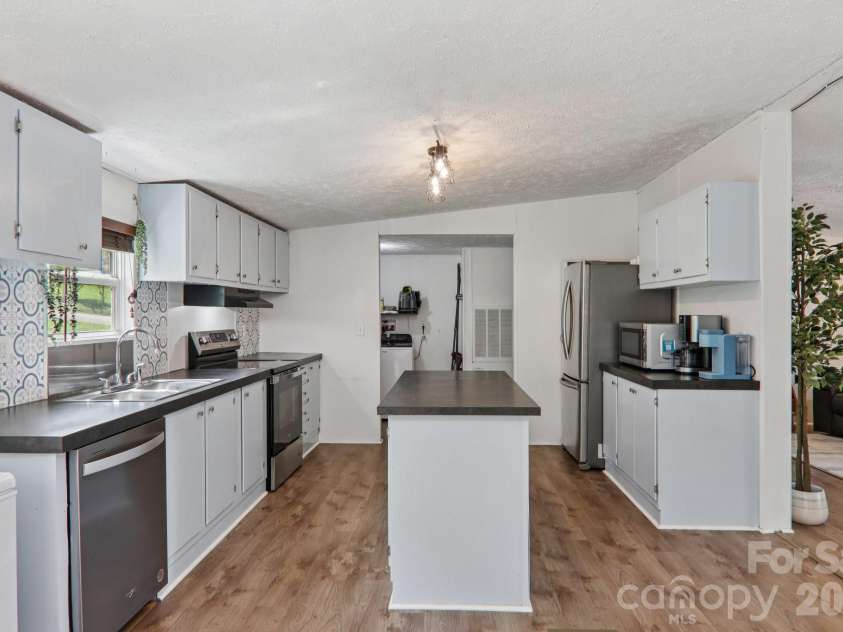 4 Sweet Birch Drive, Alexander, NC 28701.  MLS# CAR4358459, YatesRealty ID 5442. 