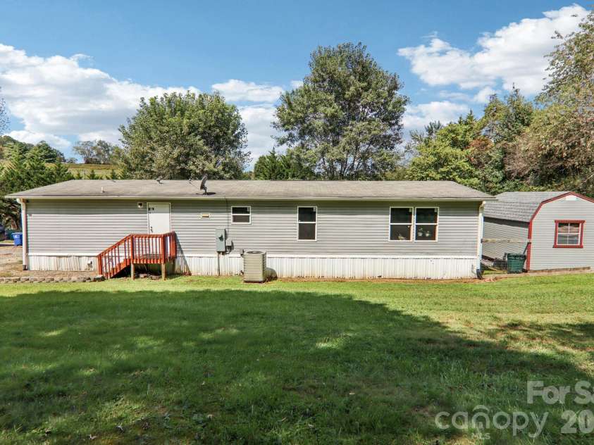 4 Sweet Birch Drive, Alexander, NC 28701.  MLS# CAR4358459, YatesRealty ID 5442. 