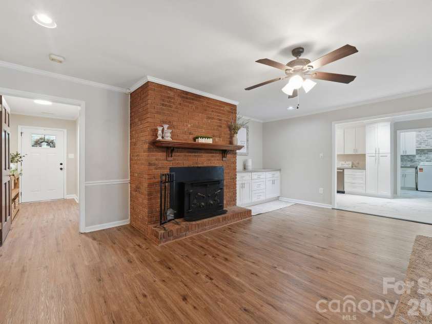 718 Hoke Street, Lincolnton, NC 28092.  MLS# CAR4430545, YatesRealty ID 54420. 
