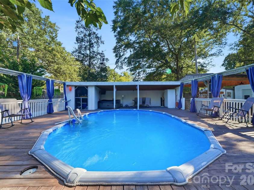 718 Hoke Street, Lincolnton, NC 28092.  MLS# CAR4430545, YatesRealty ID 54420. 