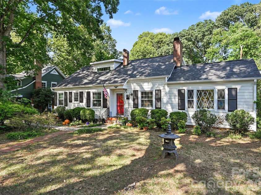 1301 Pinecrest Avenue, Charlotte, NC 28205.  MLS# CAR4424665, YatesRealty ID 54421. 