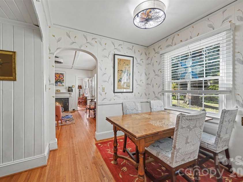 1301 Pinecrest Avenue, Charlotte, NC 28205.  MLS# CAR4424665, YatesRealty ID 54421. 