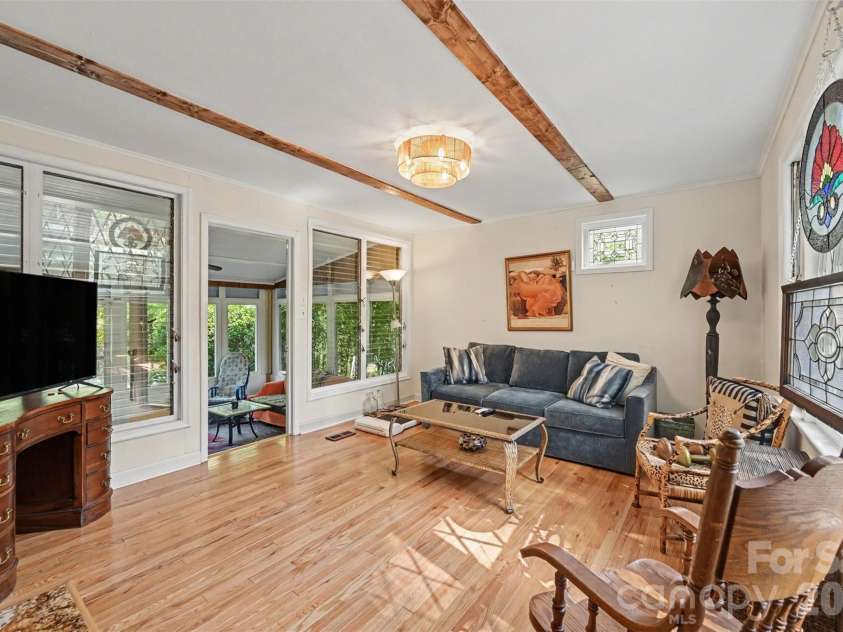 1301 Pinecrest Avenue, Charlotte, NC 28205.  MLS# CAR4424665, YatesRealty ID 54421. Den