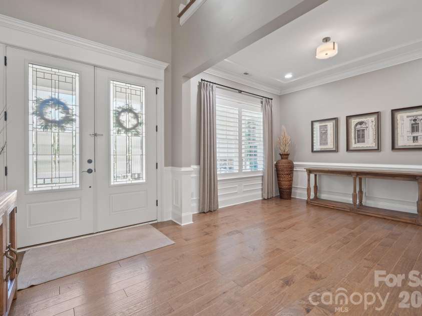 525 Vintage Creek Drive, Matthews, NC 28104.  MLS# CAR4430599, YatesRealty ID 54422. 