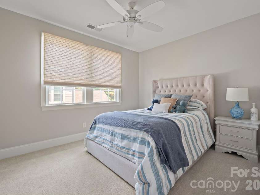 525 Vintage Creek Drive, Matthews, NC 28104.  MLS# CAR4430599, YatesRealty ID 54422. 