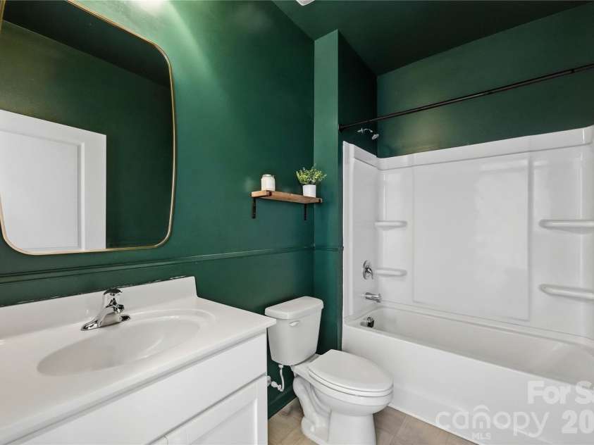 146 Cromwell Drive, Mooresville, NC 28115.  MLS# CAR4430306, YatesRealty ID 54426. 