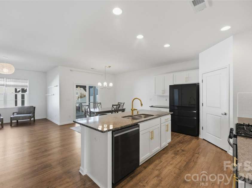 146 Cromwell Drive, Mooresville, NC 28115.  MLS# CAR4430306, YatesRealty ID 54426. 